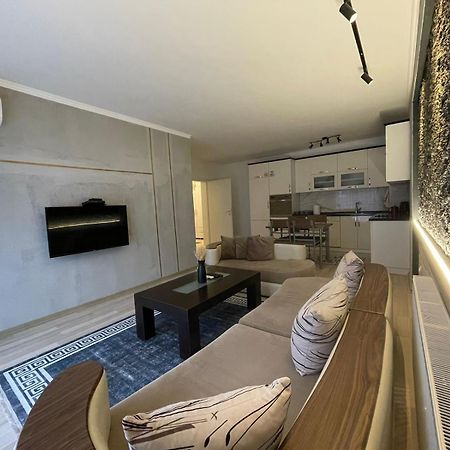 פרישטינה Prishtina Escape Apartments מראה חיצוני תמונה